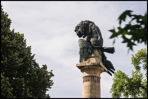 aigle porto|Monument aux héros de la guerre péninsulaire (Porto)